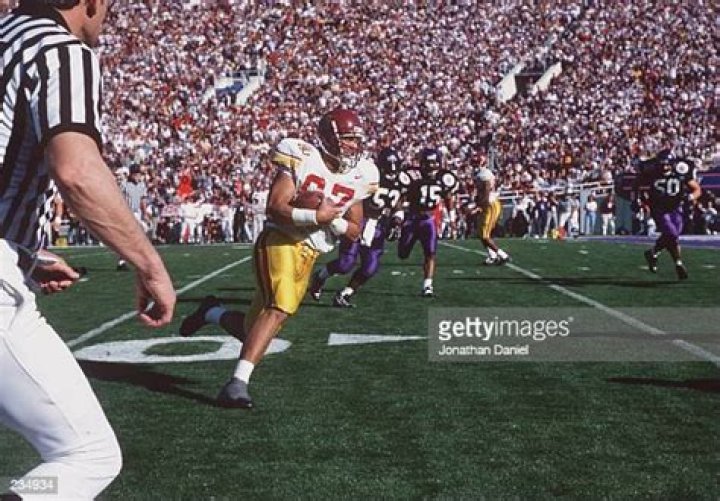 Johnny McWilliams Biography, Age, Height, Wife, Net Worth, Family