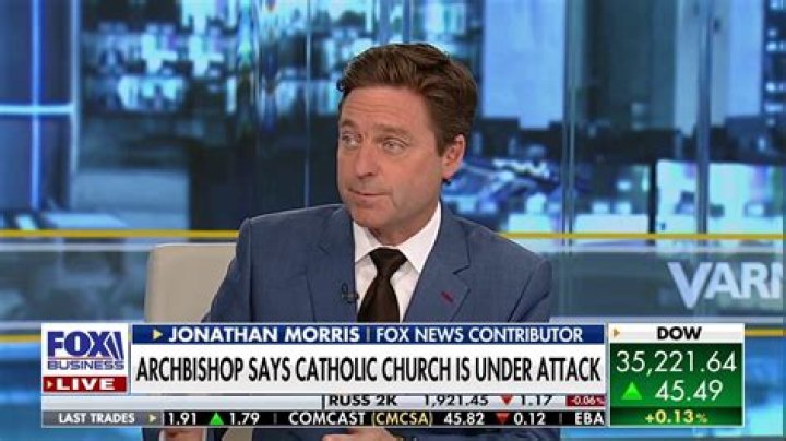 Jonathan Morris Biography, Age, Height, Wife, Net Worth, Family