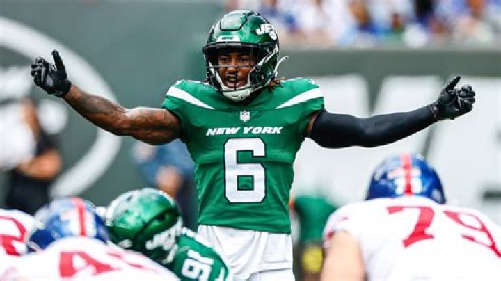 Jordan Whitehead Biography, Age, Height, Wife, Net Worth, Family