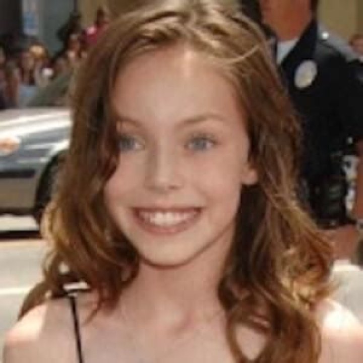 Julia Winter Biography, Age, Height, Wife, Net Worth, Family