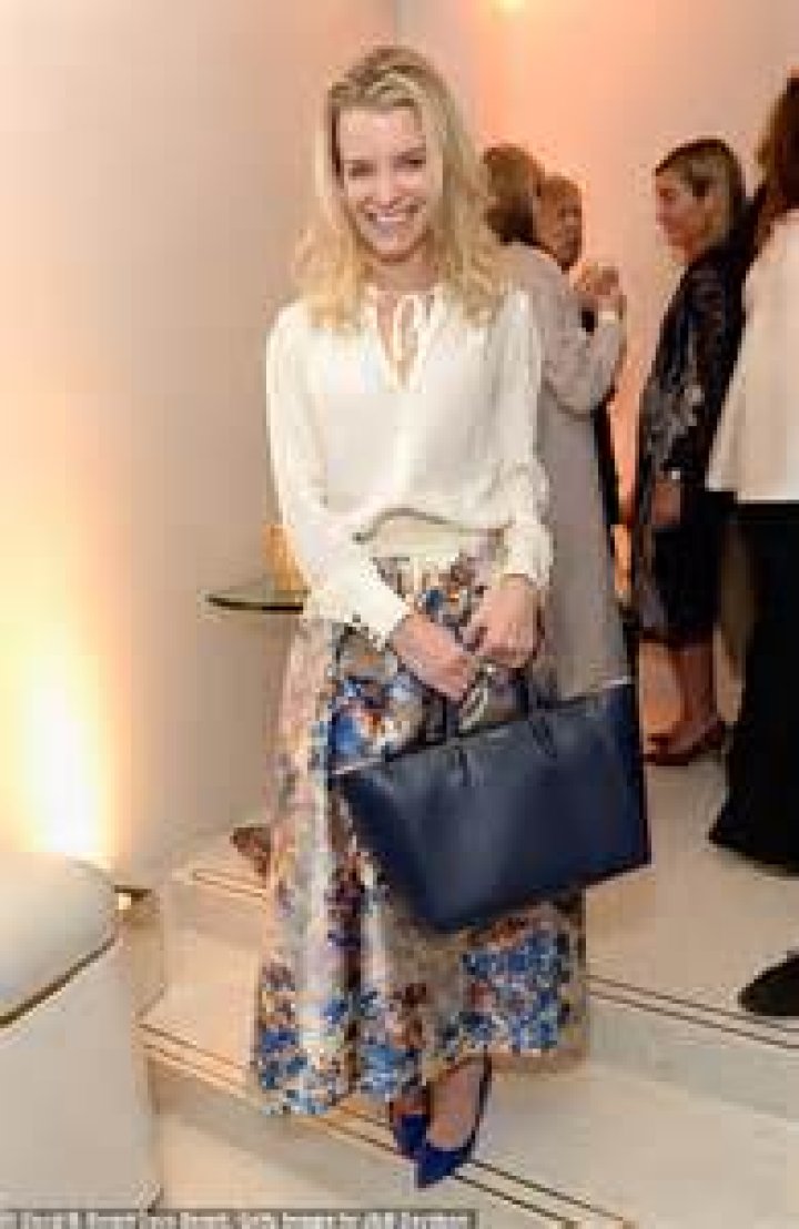 Julie Montagu, Viscountess Hinchingbrooke Biography, Age, Height, Husband, Net Worth, Family