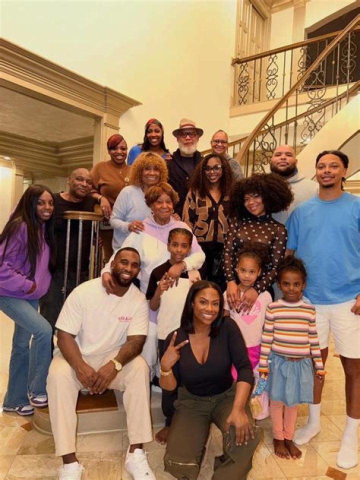 Kandi Burruss Biography, Age, Height, Husband, Net Worth, Family