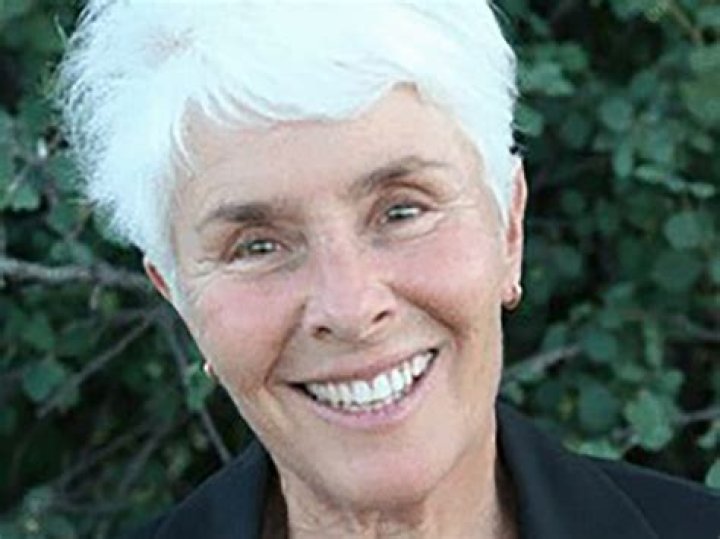 Kathryn Kusner Biography, Age, Height, Wife, Net Worth and Family