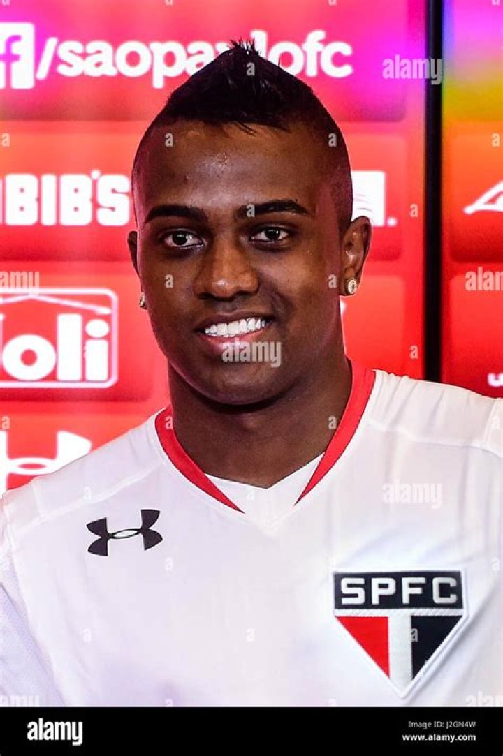 Kelvin Mateus de Oliveira Biography, Age, Height, Wife, Net Worth, Family