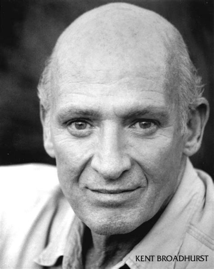 Kent Broadhurst Biography, Age, Height, Wife, Net Worth, Family