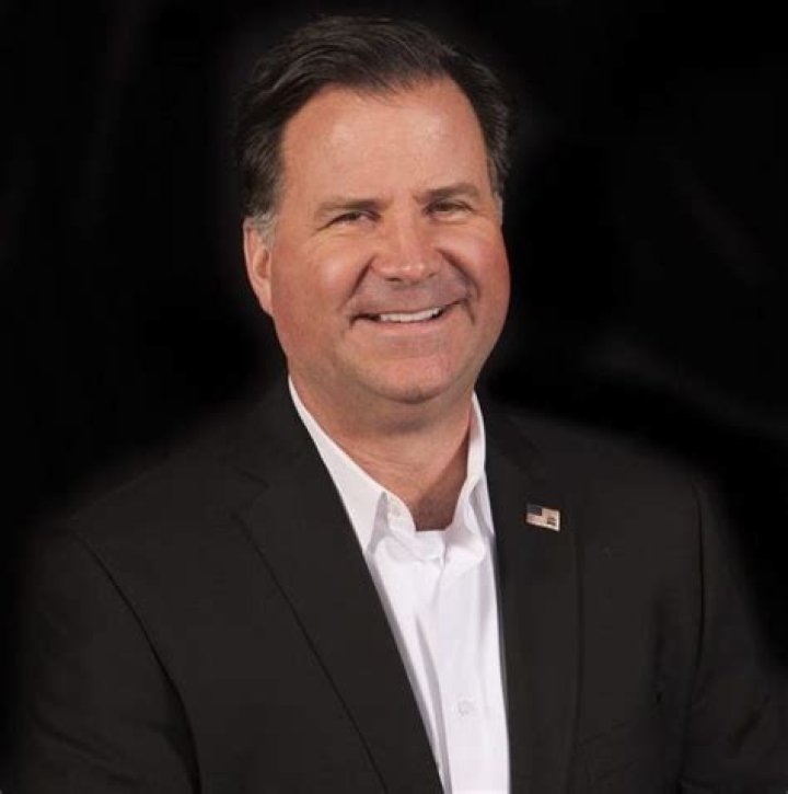 Lars Larson Biography, Age, Height, Wife, Net Worth, Family