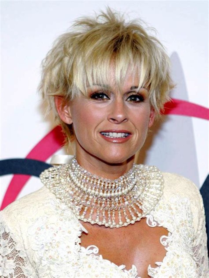 Lorrie Morgan Biography, Age, Height, Husband, Net Worth, Family