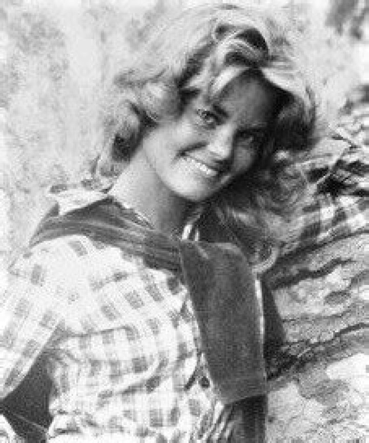 Lory Walsh Biography, Age, Height, Husband, Net Worth, Family