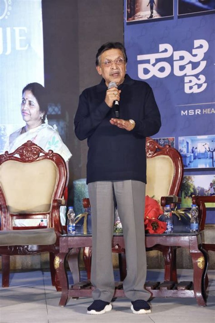 M. R. Seetharam Biography, Age, Height, Wife, Net Worth, Family