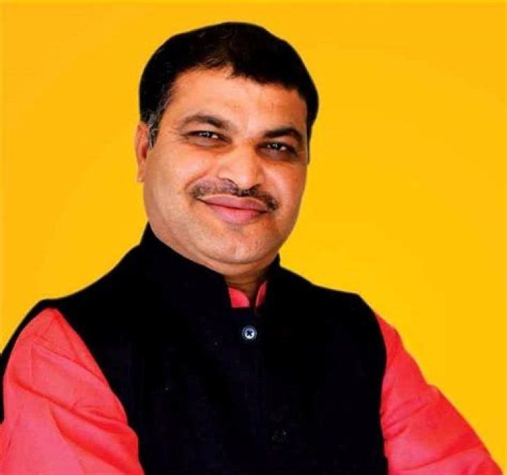 Madhusudan Yadav Biography, Age, Height, Wife, Net Worth, Family