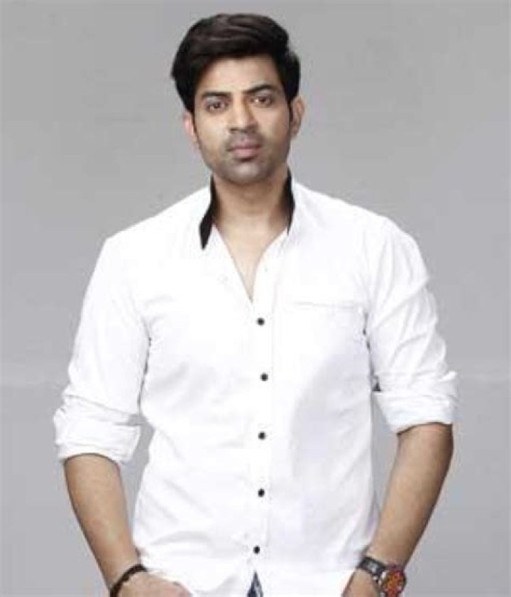 Maninder Singh Biography, Age, Height, Wife, Net Worth, Family