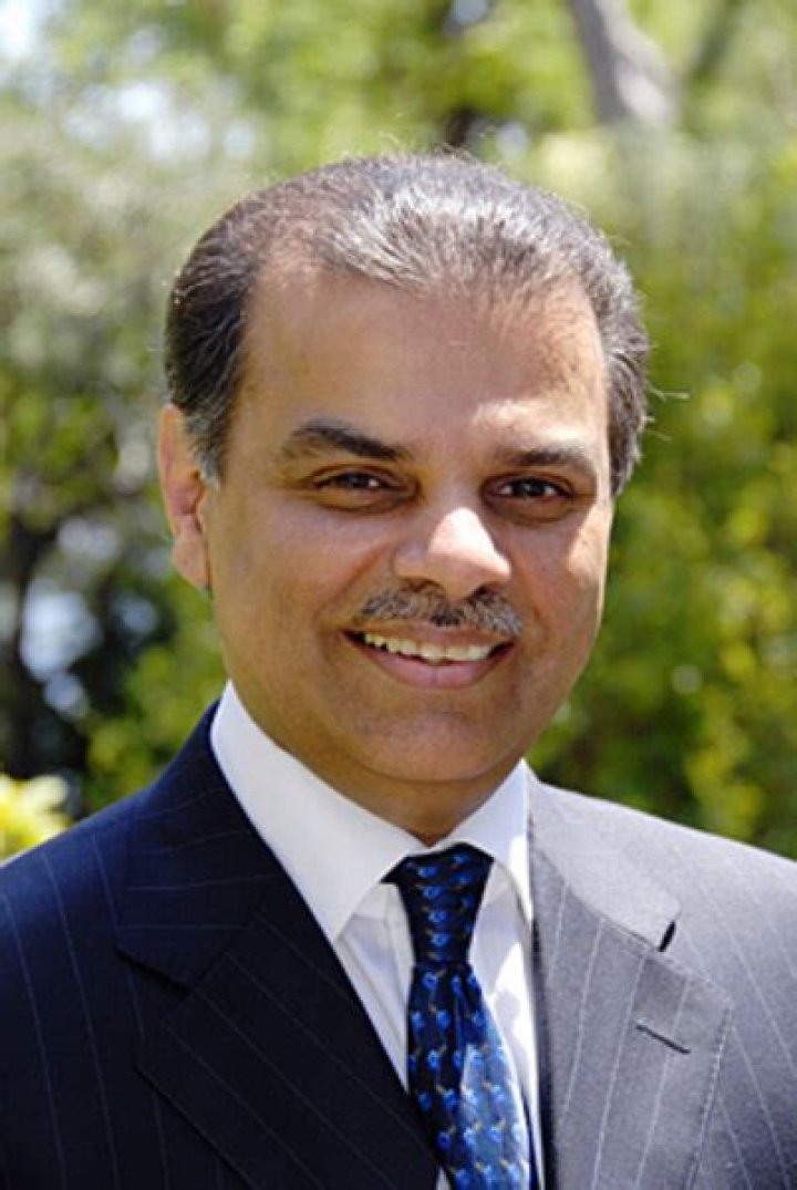 Mansoor Ijaz Biography, Age, Height, Wife, Net Worth, Family