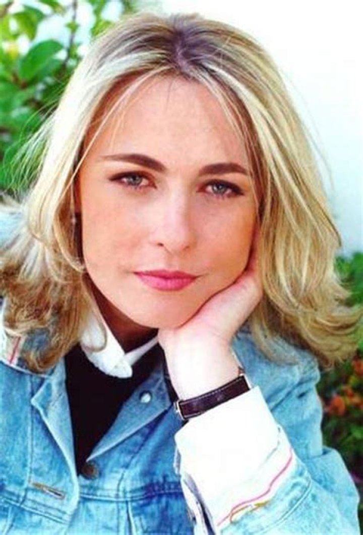 Maricarmen Regueiro biografía, edad, altura, esposa, net worth, familia