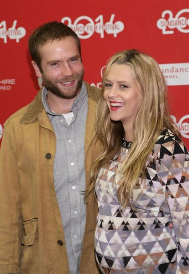 Mark Webber biografía, edad, altura, esposo, net worth, familia