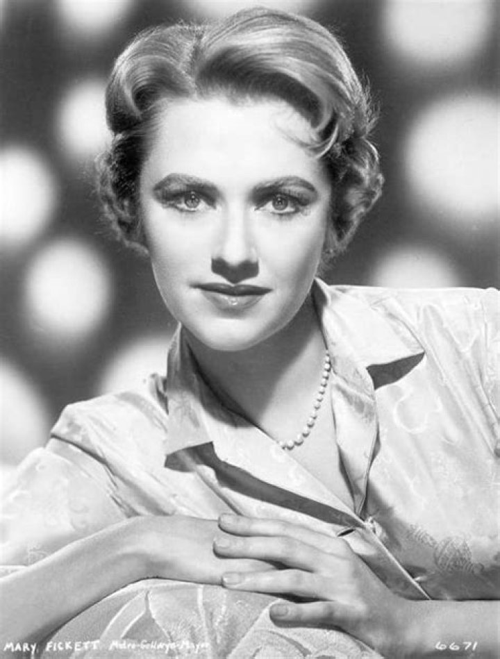 Mary Fickett Biography, Age, Height, Husband, Net Worth, Family