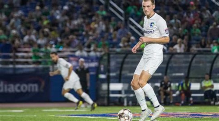 Matt Lewis Biography, Age, Height, Wife, Net Worth, Family