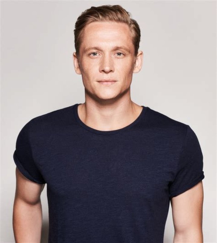 Matthias Schweighöfer Biography, Age, Height, Wife, Net Worth, Family