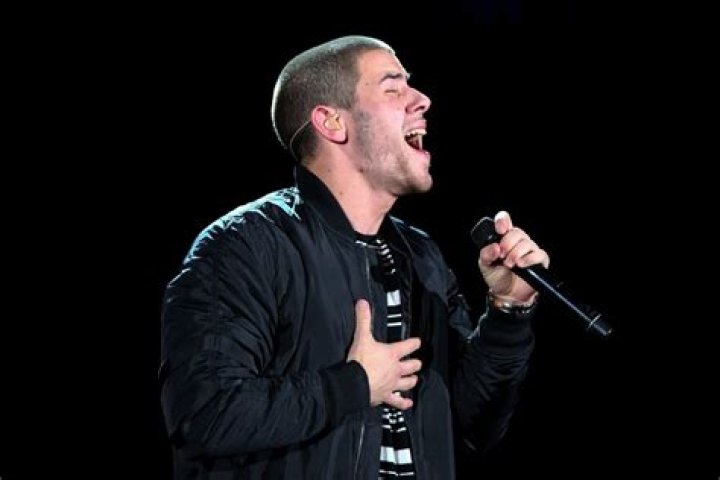 Nick Jonas Biography, Age, Height, Wife, Net Worth, Family