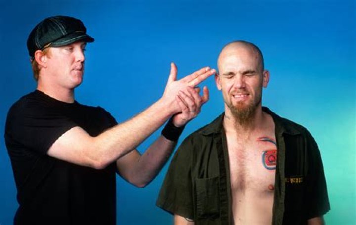 Nick Oliveri biografía, edad, altura, esposo, net worth, familia