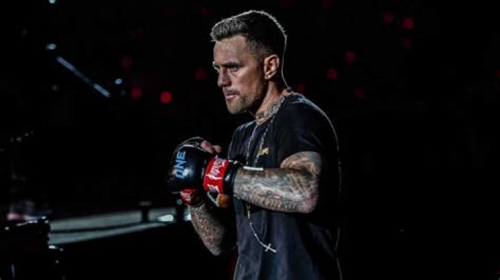 Nieky Holzken Biography, Age, Height, Wife, Net Worth, Family