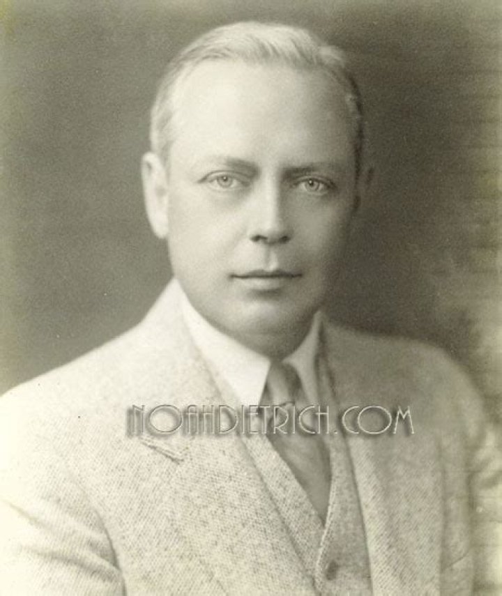 Noah Dietrich Biography, Age, Height, Wife, Net Worth, Family