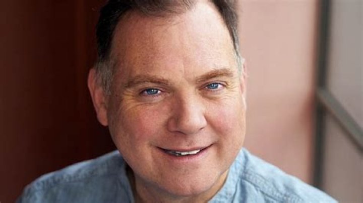 Paddy O'Connell Biography, Age, Height, Wife, Net Worth, Family