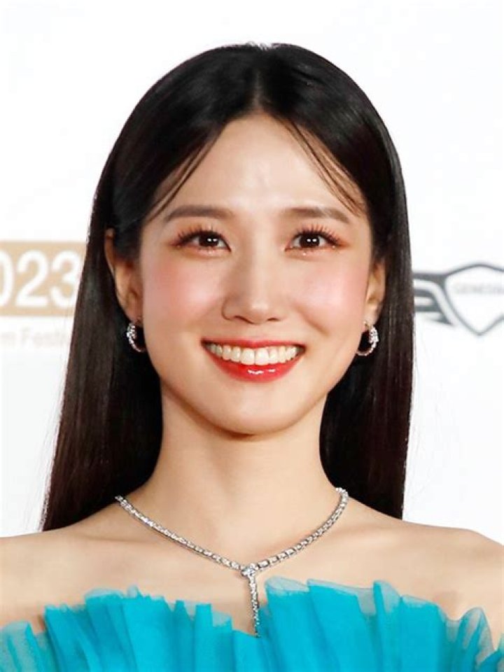 Park Eun-bin Biography, Age, Height, Husband, Net Worth, Family
