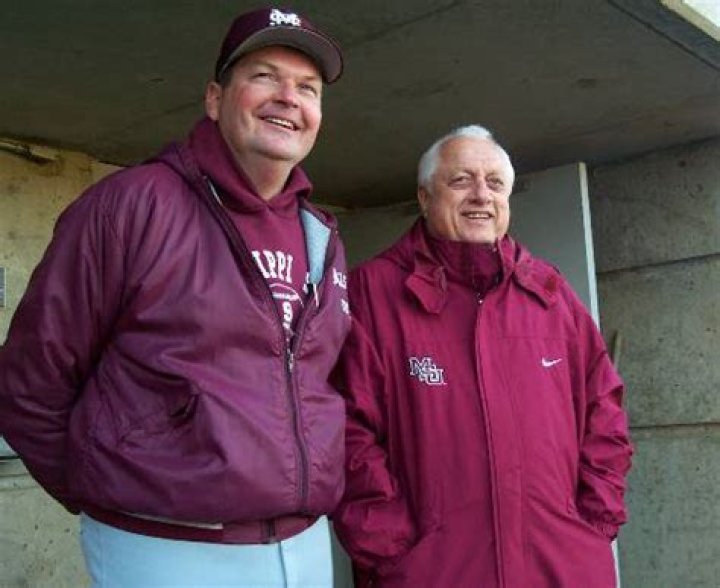 Pat McMahon Biography, Age, Height, Wife, Net Worth, Family