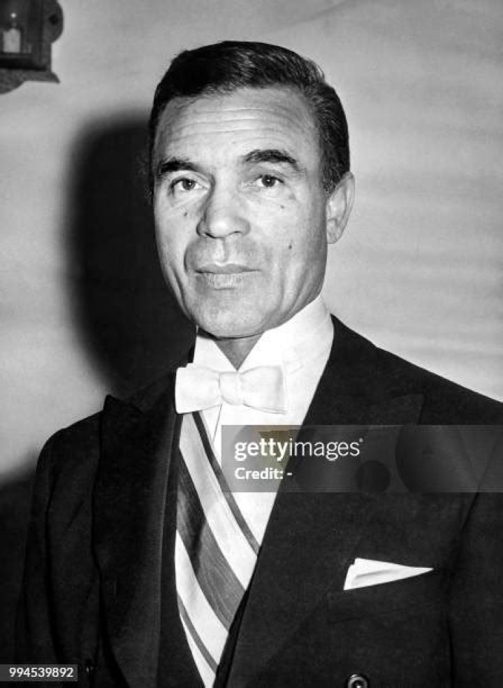 Porfirio Rubirosa biografía, edad, altura, esposo, net worth, familia