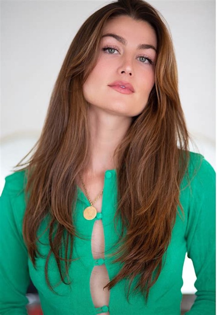 Rachel Matthews Biography, Age, Height, Husband, Net Worth, Family