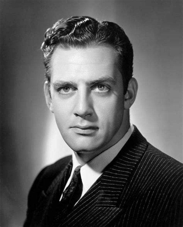 Raymond Burr Biography, Age, Height, Wife, Net Worth, Family