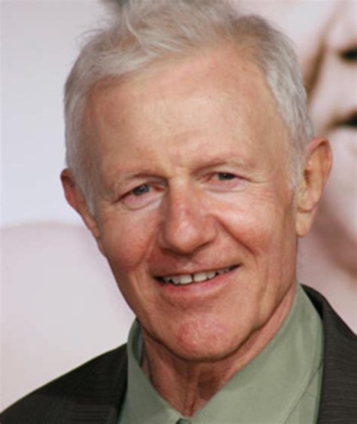 Raymond J. Barry Biography, Age, Height, Wife, Net Worth, Family