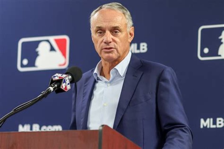 Rob Manfred Biography, Age, Height, Wife, Net Worth, Family