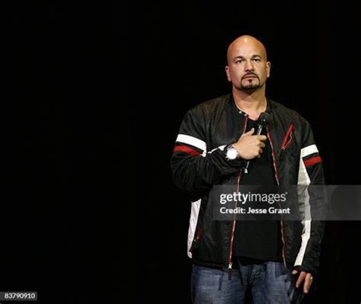 Robert Kelly Biography, Age, Height, Wife, Net Worth, Family