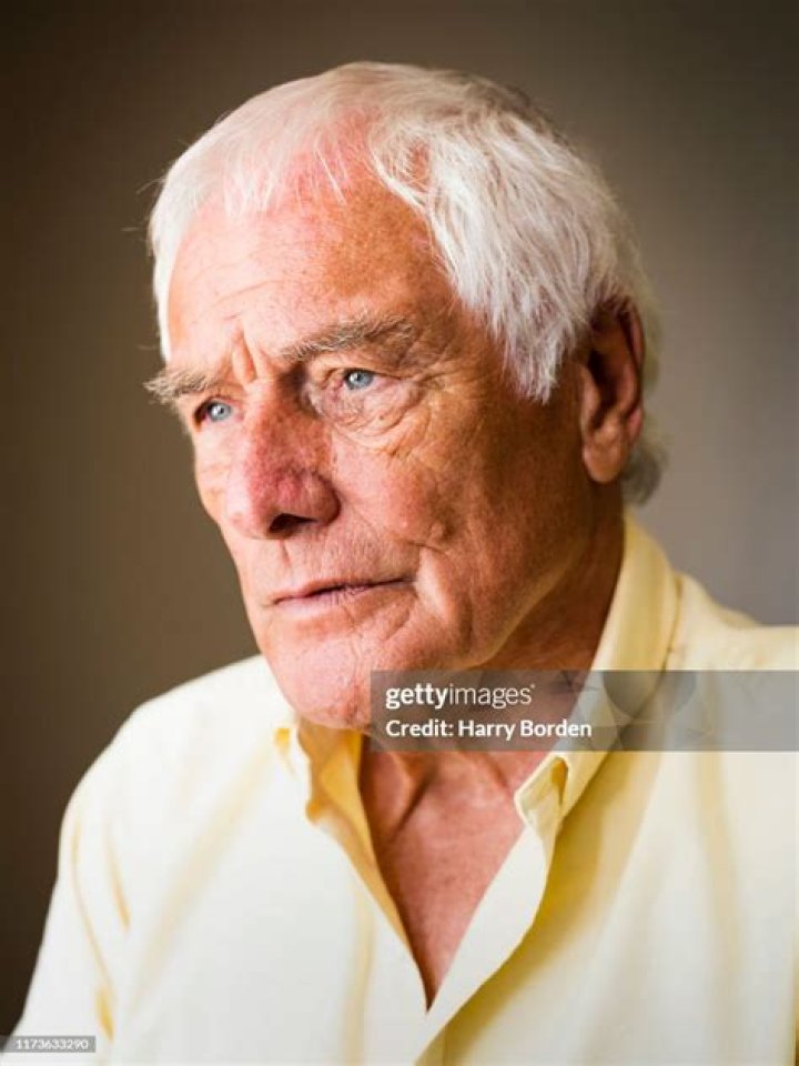 Robert Kilroy-Silk Biography, Age, Height, Wife, Net Worth, Family