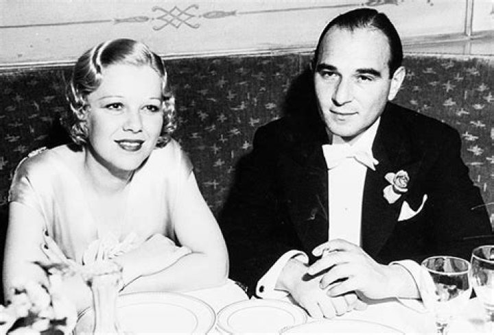 Robert Riskin Biography, Age, Height, Wife, Net Worth, Family