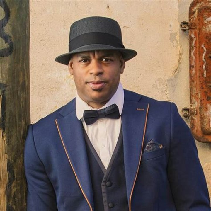 Roberto Fonseca Biography, Age, Height, Wife, Net Worth, Family