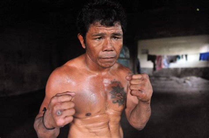 Rolando Navarrete Biography, Age, Height, Wife, Net Worth, Family