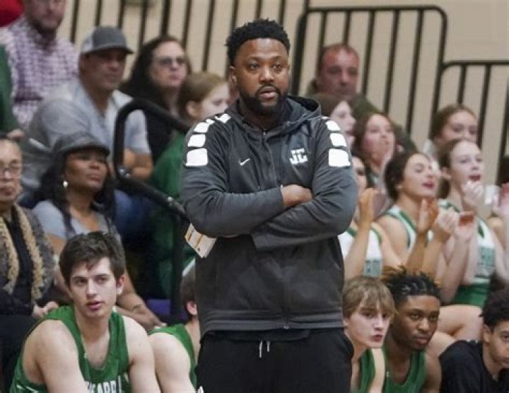 Ronald Steele Biography, Age, Height, Wife, Net Worth, Family