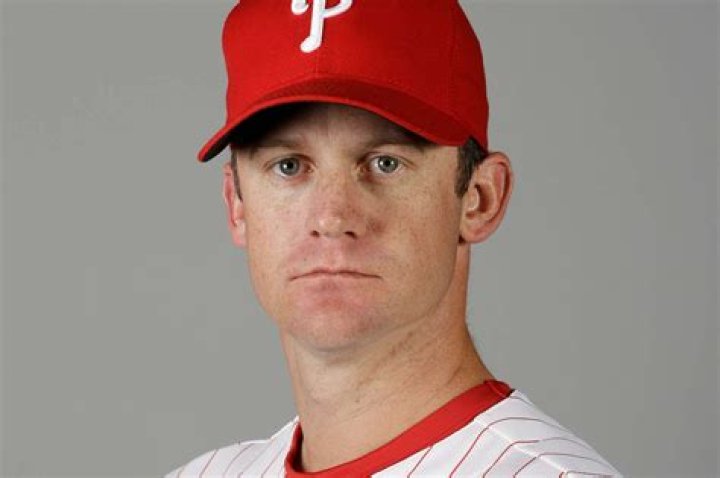 Roy Oswalt Biography, Age, Height, Wife, Net Worth, Family