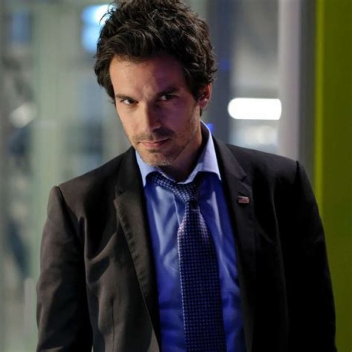 Santiago Cabrera Biography, Age, Height, Wife, Net Worth, Family