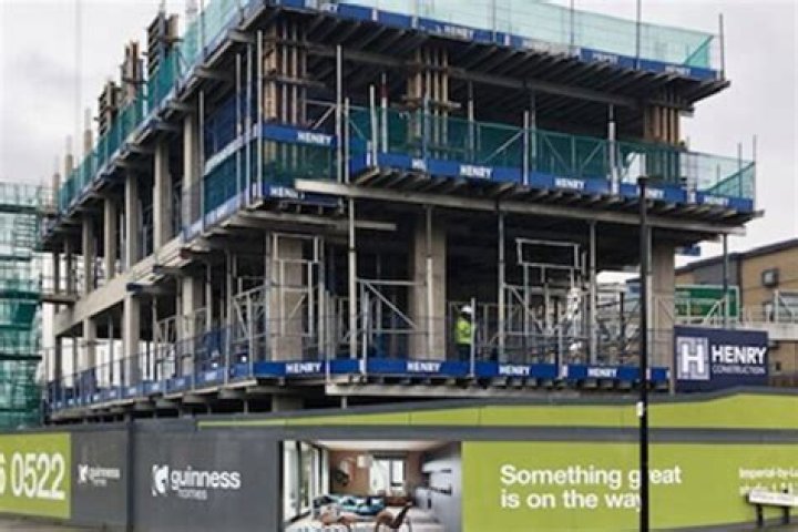 Sean Henry Biography, Age, Height, Wife, Net Worth, Family