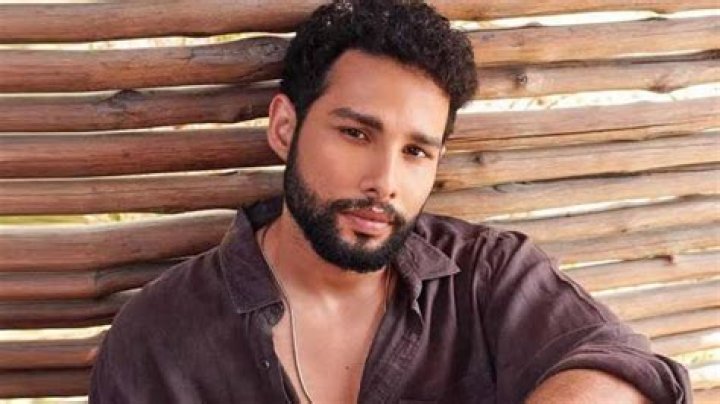 Siddhant Chaturvedi Biography, Age, Height, Wife, Net Worth, Family
