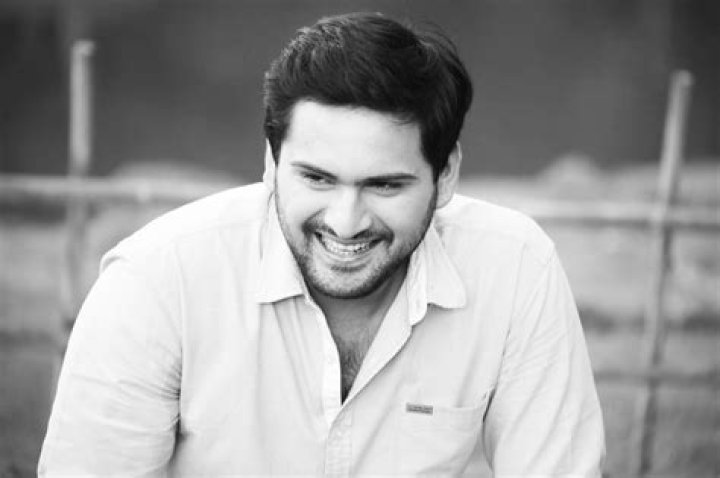 Siddharth Chandekar Biography, Age, Height, Wife, Net Worth, Family