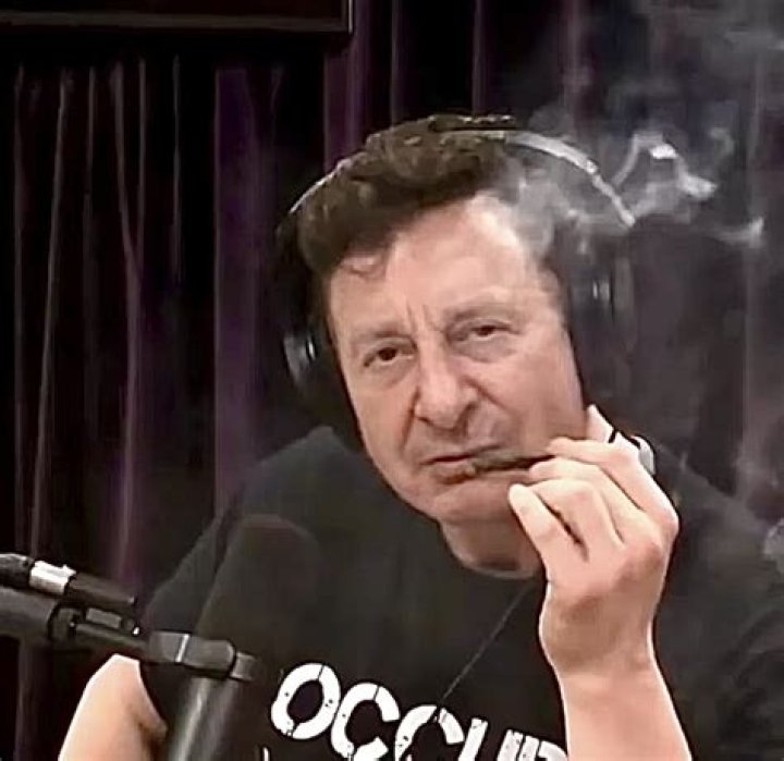 Steve Comisar Biography, Age, Height, Wife, Net Worth, Family