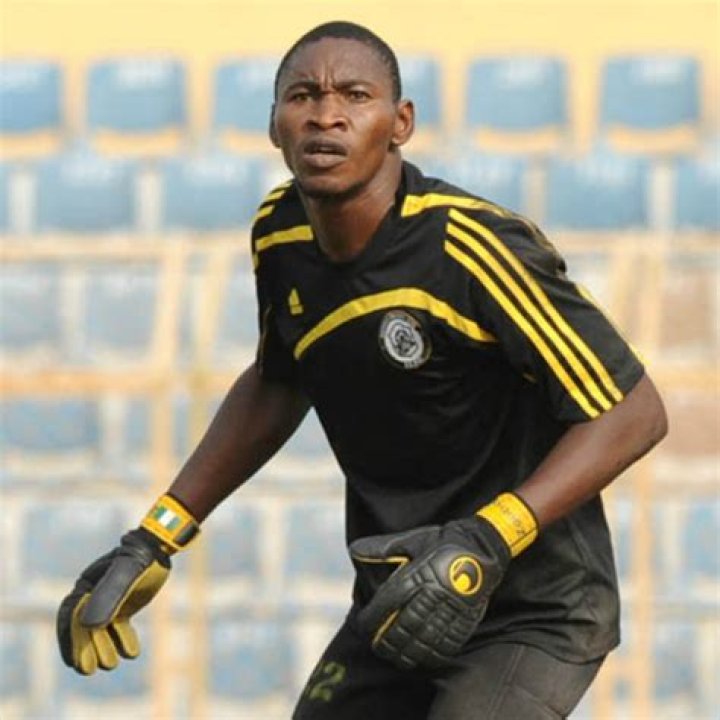 Sunday Rotimi Biography, Age, Height, Wife, Net Worth, Family