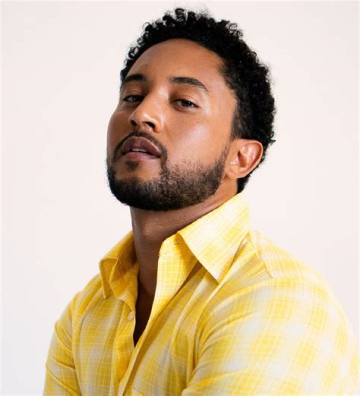 Tahj Mowry Biography, Age, Height, Wife, Net Worth, Family