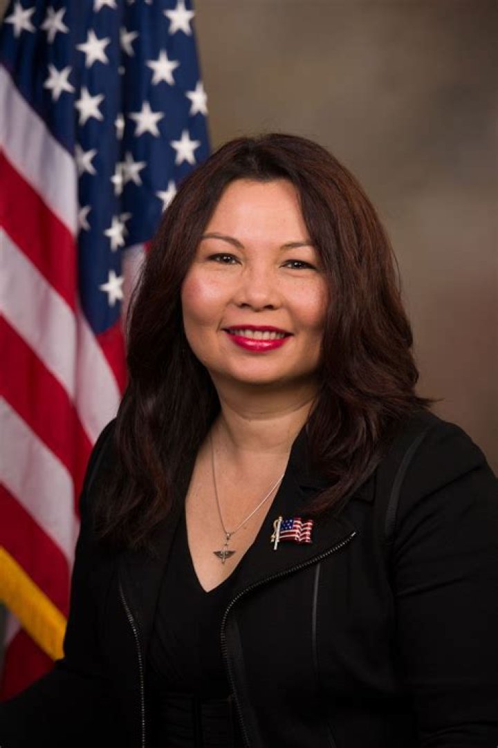Tammy Duckworth Biography, Age, Height, Husband, Net Worth, Family