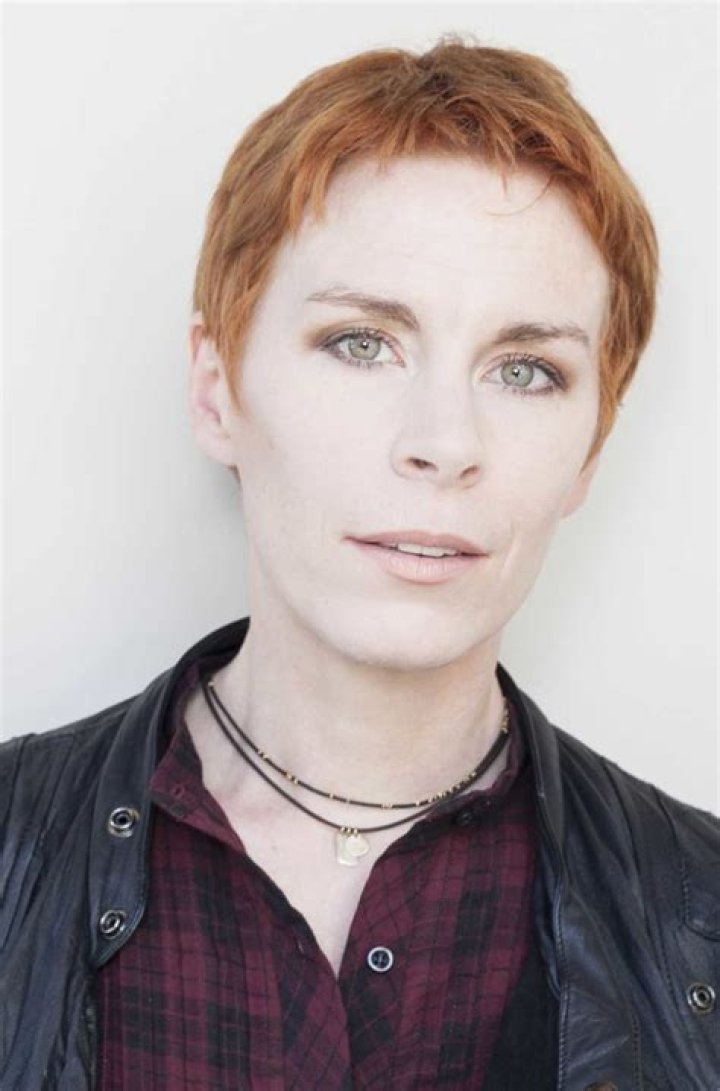 Tana French Biography, Age, Height, Husband, Net Worth, Family
