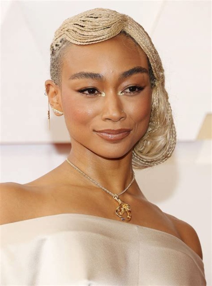 Tati Gabrielle Biography, Age, Height, Husband, Net Worth, Family